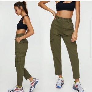 Aritzia TNA Williamsburg cargo pant